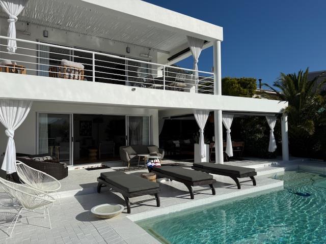 To Let 3 Bedroom Property for Rent in Hout Bay Western Cape